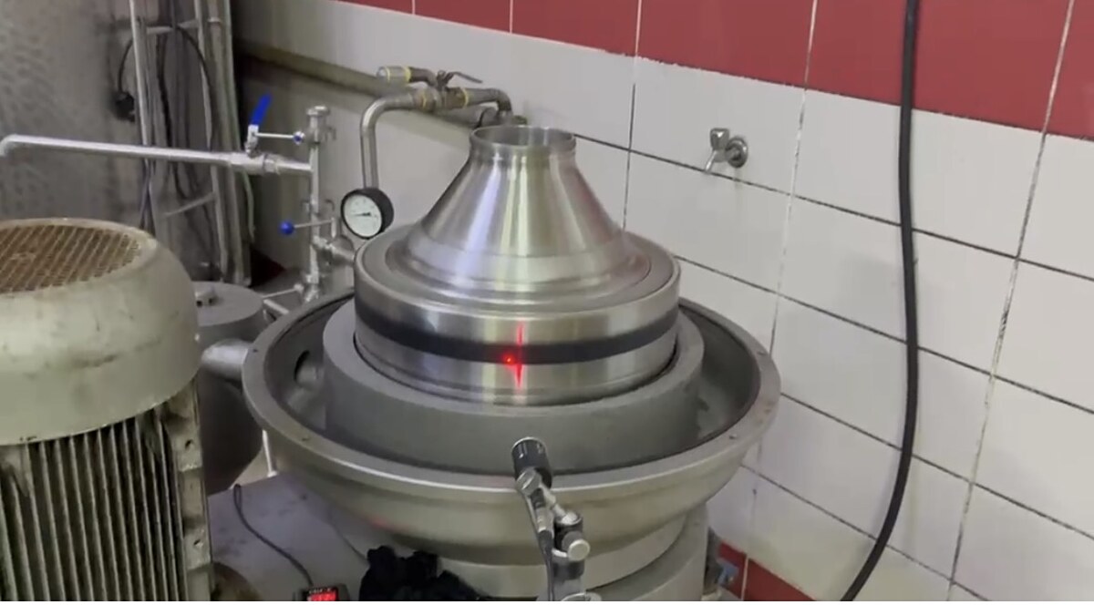 Separatör bowl'u üzerinde lazer ölçüm kontrolü